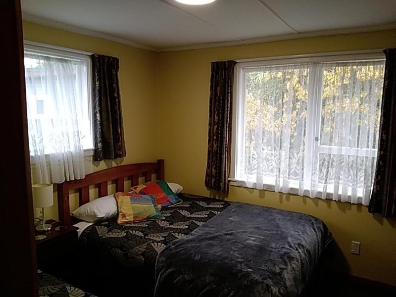 Accommodation Fiordland -The Three Bedroom House At 226A Milford Road Te Anau Luaran gambar