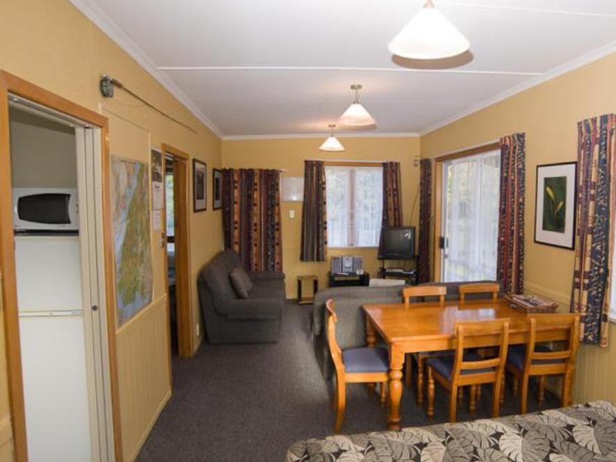 Accommodation Fiordland -The Three Bedroom House At 226A Milford Road Te Anau Luaran gambar