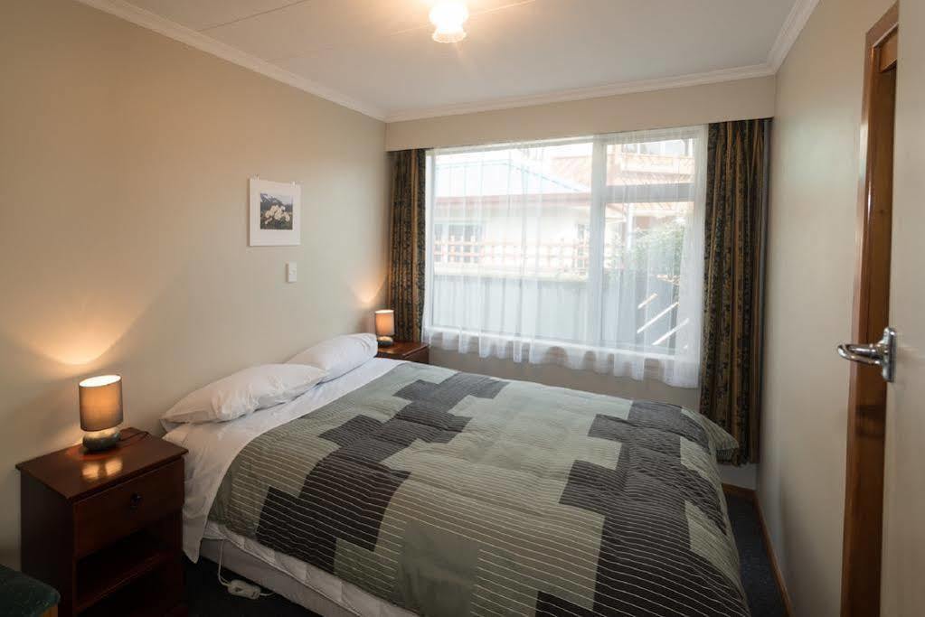 Accommodation Fiordland -The Three Bedroom House At 226A Milford Road Te Anau Luaran gambar