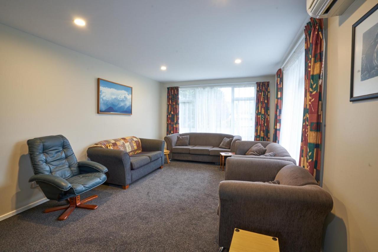 Accommodation Fiordland -The Three Bedroom House At 226A Milford Road Te Anau Luaran gambar